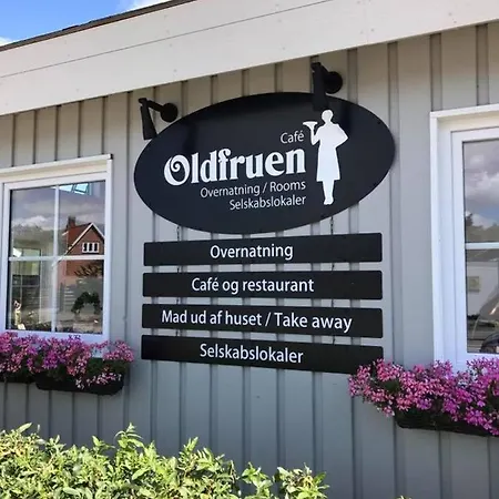 Oldfruen - &